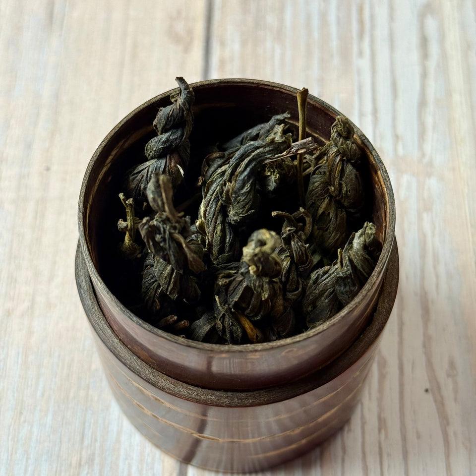 Sheng Pu-erh „Da Xue Shan“ geflochten, 2011, aus Yunnan