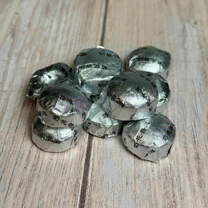 Shou Pu-Erh mit Chrysantheme, aus Yunnan