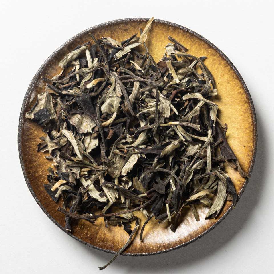 
Белый чай «Лунный свет» из провинции Фуцзянь. Изображение 2