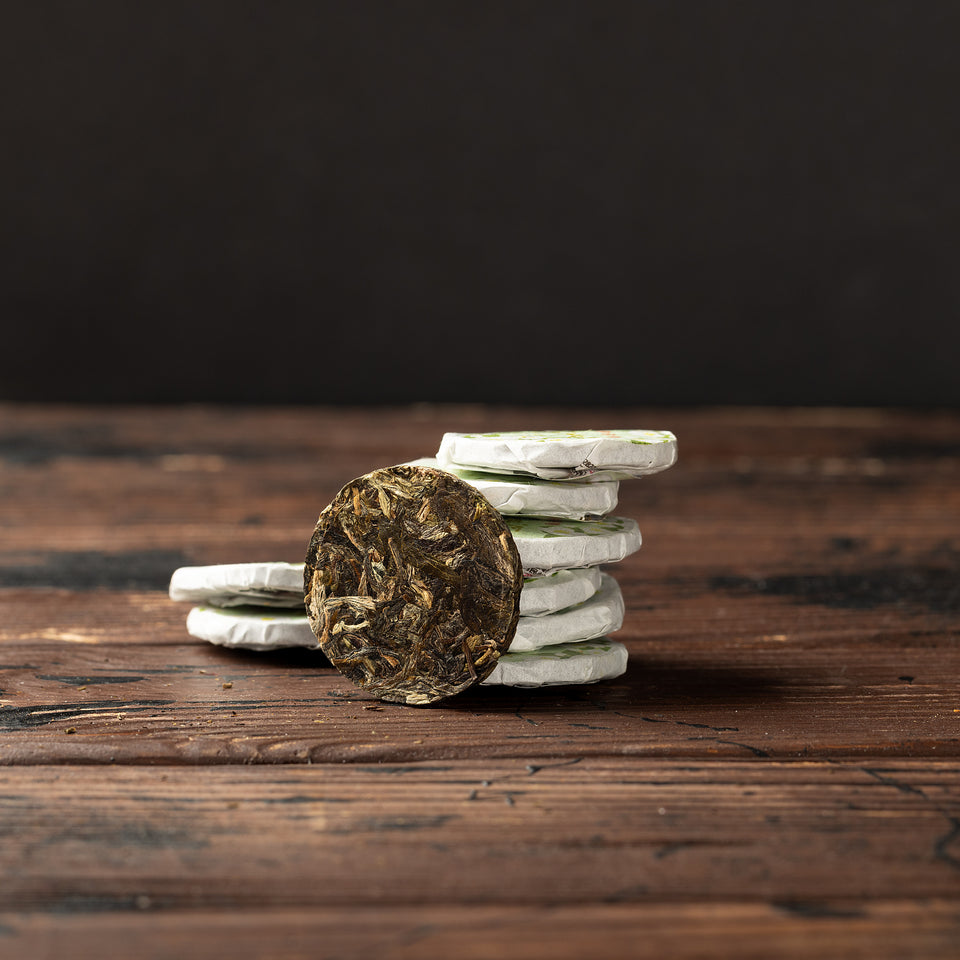 
Sheng Pu-Erh Tee mit Jasminblüte, 2024, aus Yunnan Bild 1