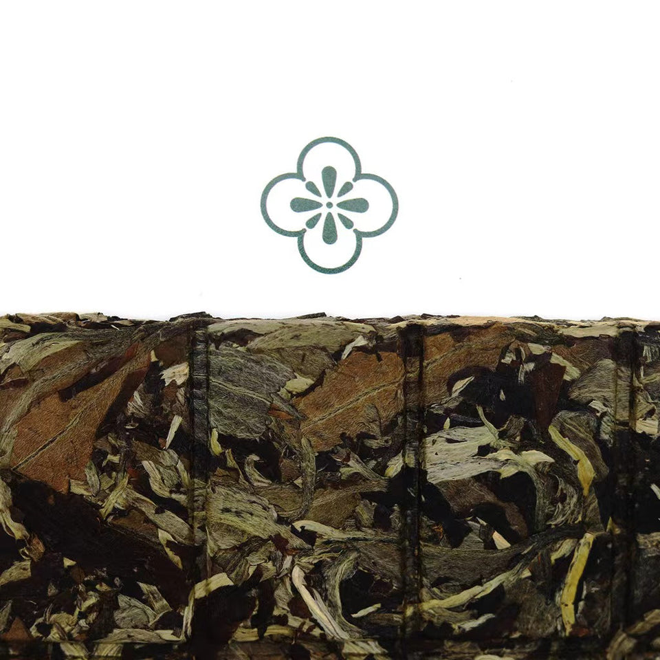 Weihnachtliche Weißtee-Bar – Minxing Moonlight, aus Yunnan